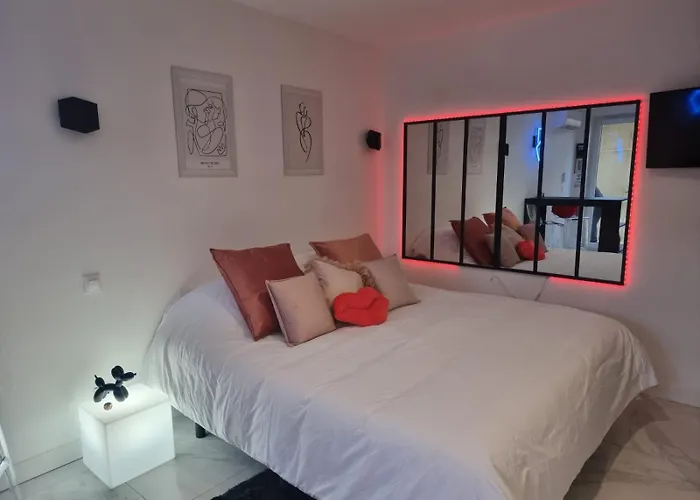 Suite Bulle D\'Amour Balneo Spa & Terrasse A 5 Min Des Plages
